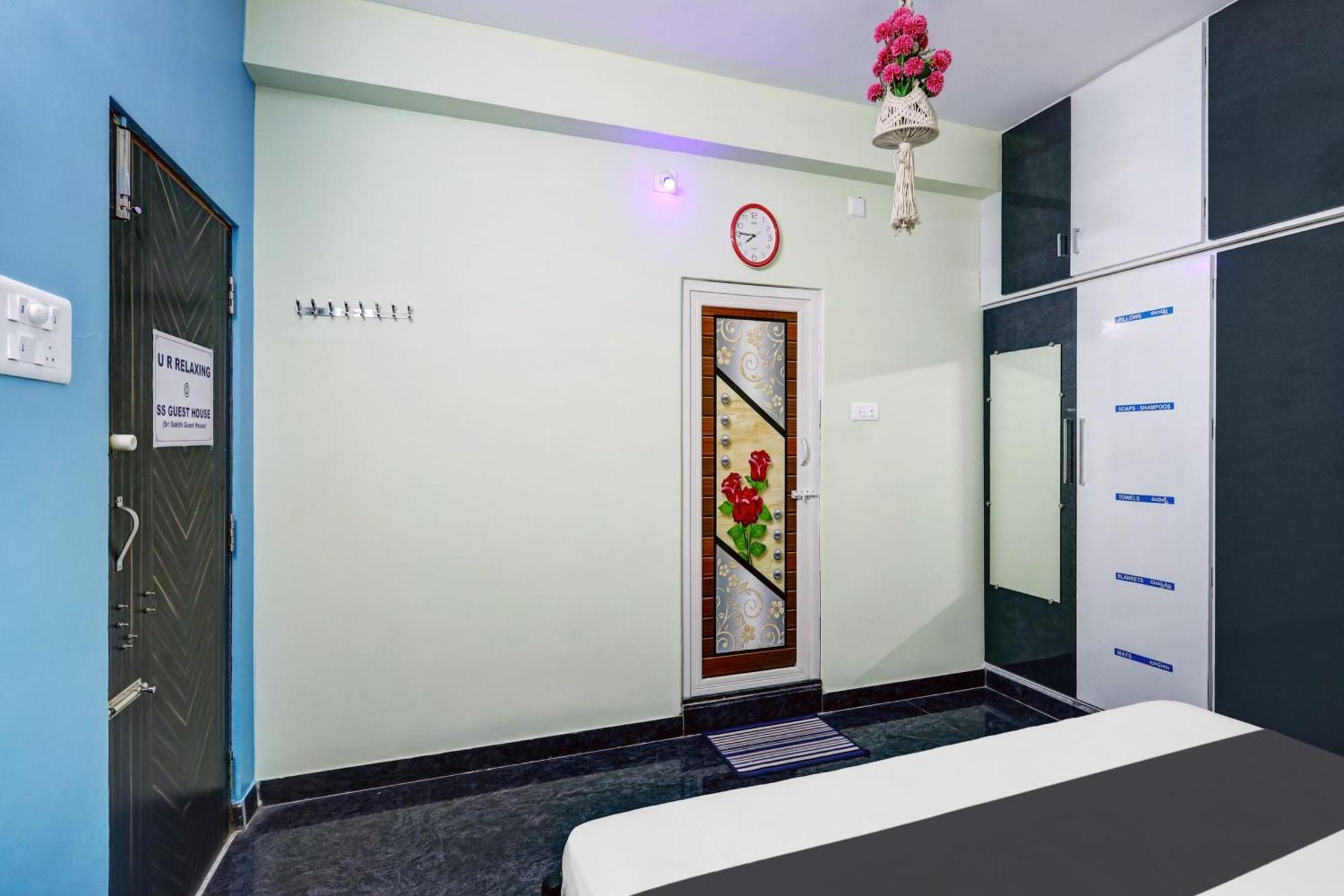 Sri Sakthi Home Stay - Beyond The Expectations- 10 To 15 Minutes Drive From Railway Station And Bus Station Tirupati Extérieur photo