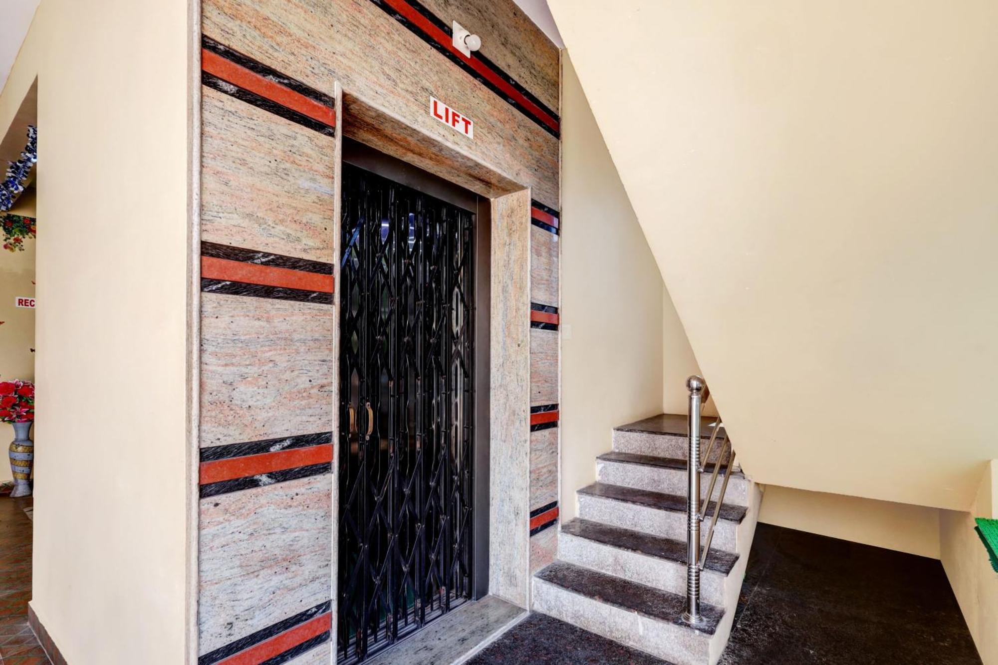Sri Sakthi Home Stay - Beyond The Expectations- 10 To 15 Minutes Drive From Railway Station And Bus Station Tirupati Extérieur photo